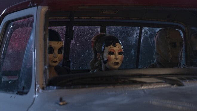 The Strangers : Chapter 3